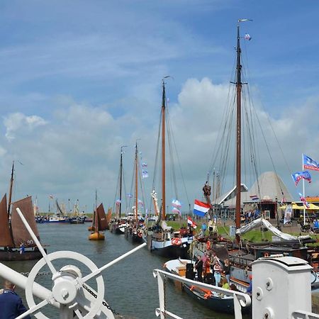 Stacaravan Op 5 Sterren Vakantiepark De Kuilart Friesland Aan Het Meer Met Zwembad 5P 237 考德姆 外观 照片