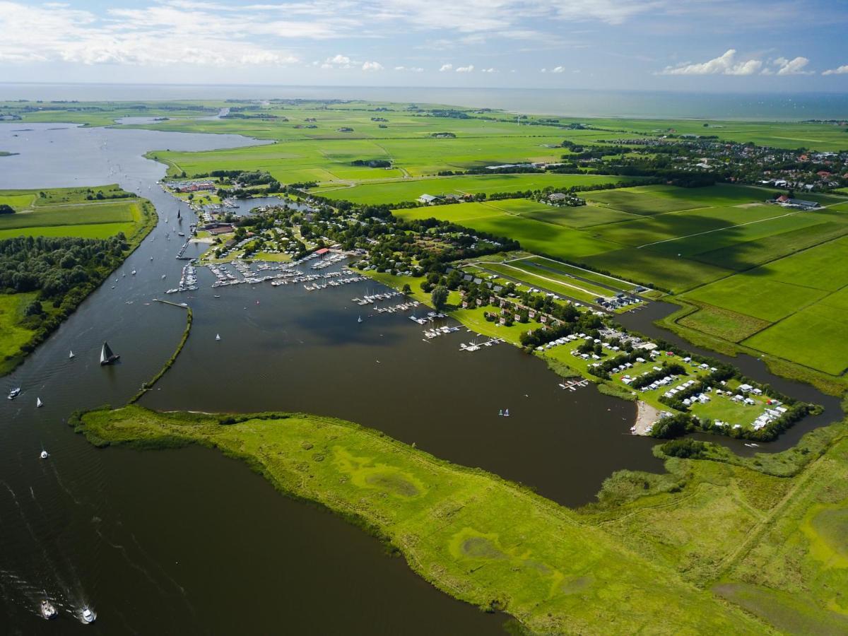 Stacaravan Op 5 Sterren Vakantiepark De Kuilart Friesland Aan Het Meer Met Zwembad 5P 237 考德姆 外观 照片