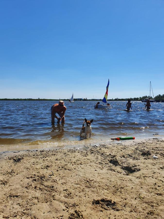 Stacaravan Op 5 Sterren Vakantiepark De Kuilart Friesland Aan Het Meer Met Zwembad 5P 237 考德姆 外观 照片